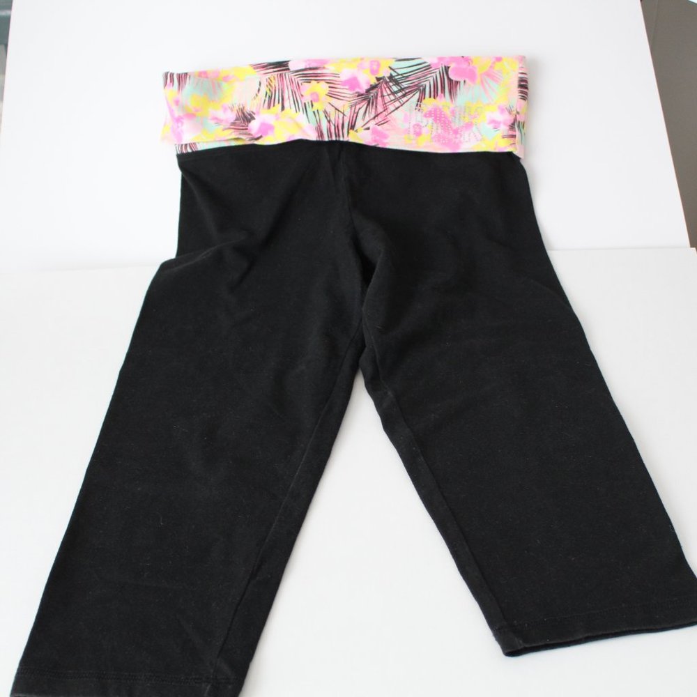 Pink Yoga by Victoria Secret Tropical Beachy Print Fold over Waistband. - Picture 4 of 6